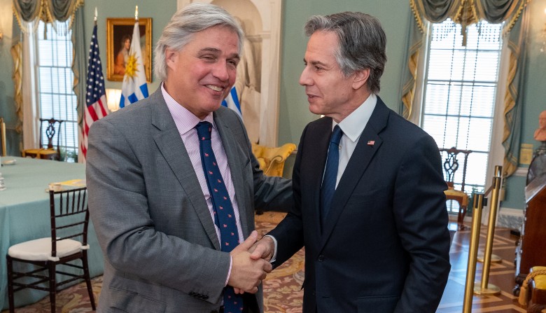 Uruguay es un socio democrático fuerte de los Estados Unidos" dijo el secretario de Estado, Antony Blinken - Grupo R Multimedio