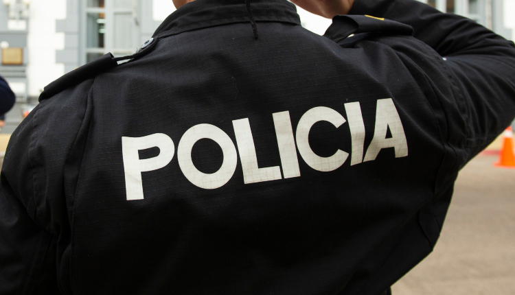 detenido policía mujer hombre maldonado Policía hombre Paysandú pando